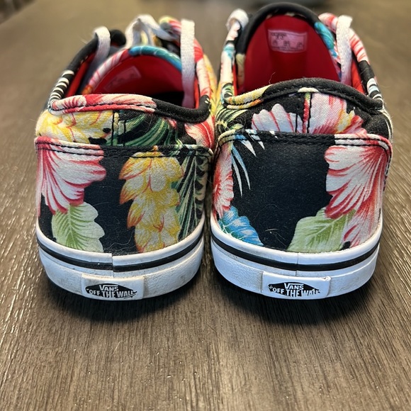 Women’s Vans Slip On’s Size 8 - Picture 2 of 7